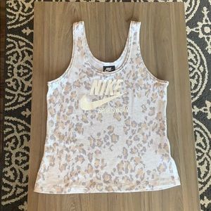 NIKE tank